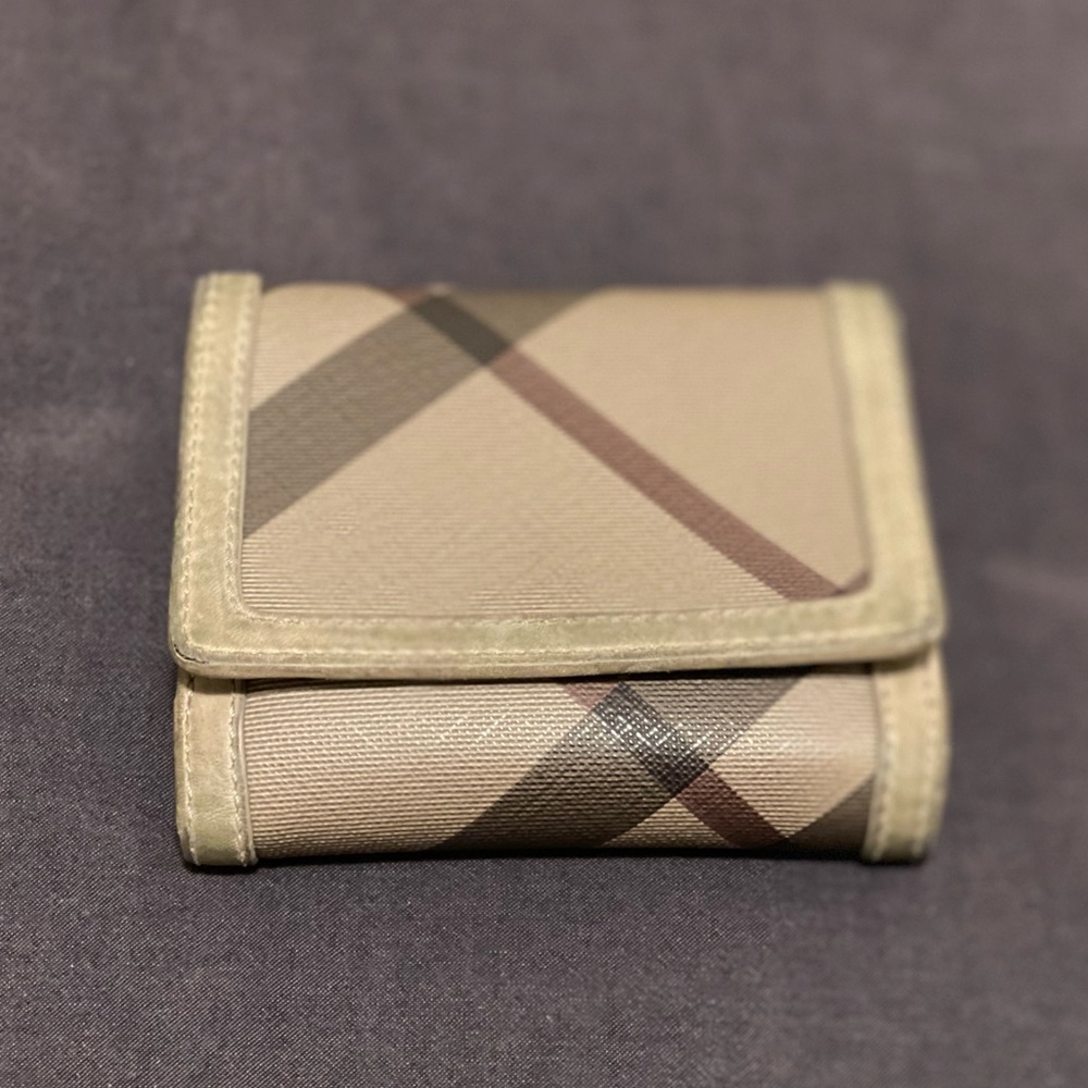 Burberry Bifold Leather Wallet
